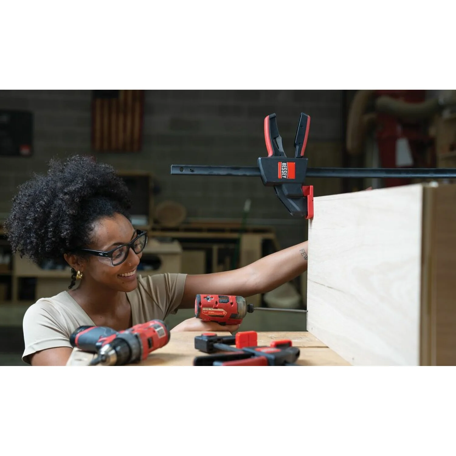 Bessey EHKL18 Large Trigger Clamp, 300 lb, 18" x 3-1/8" - Image 12