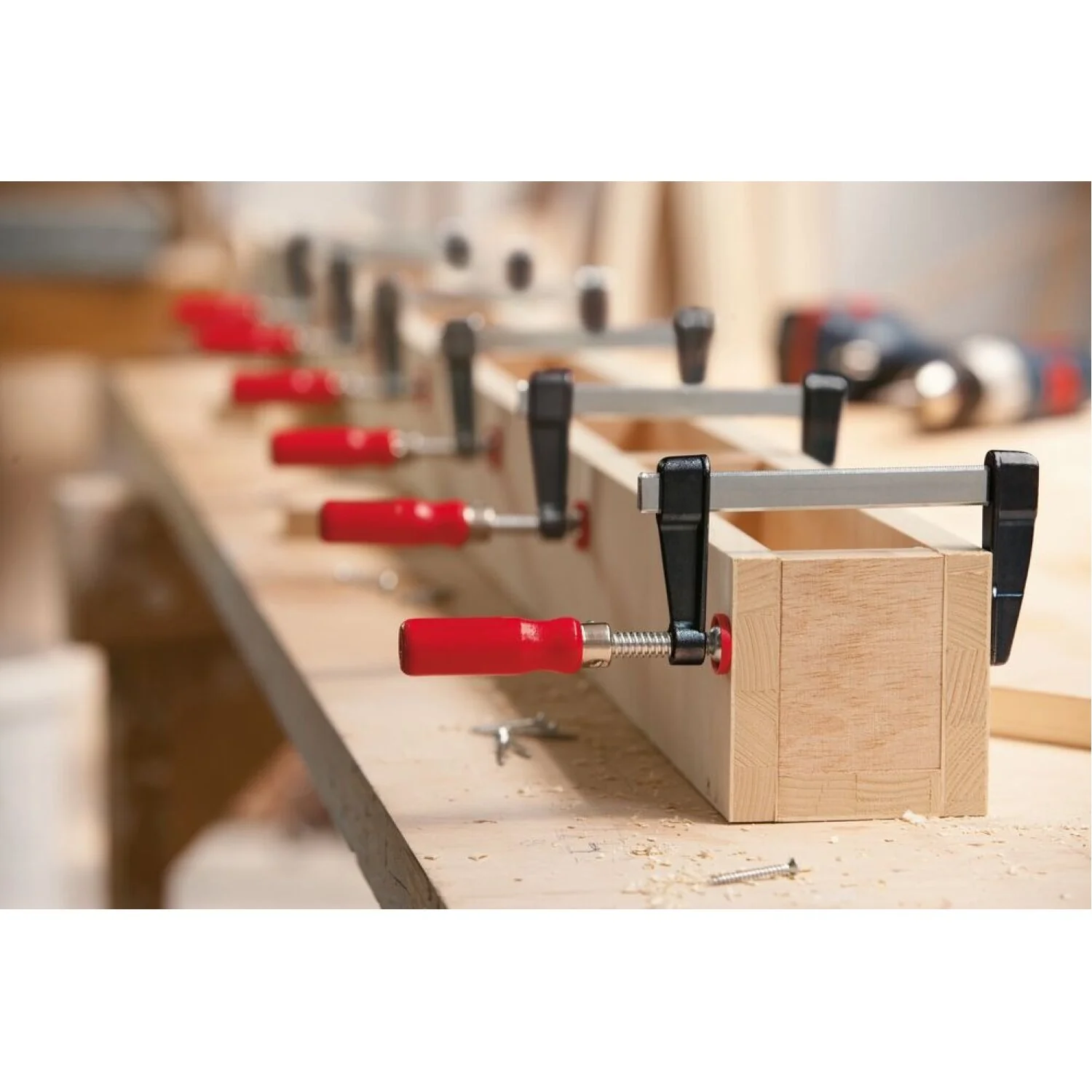 Bessey LM2.008 Clamp, woodworking, F-style, zinc jaws, swivel pads, 2 In. x 8 In., 330 lb - Image 2