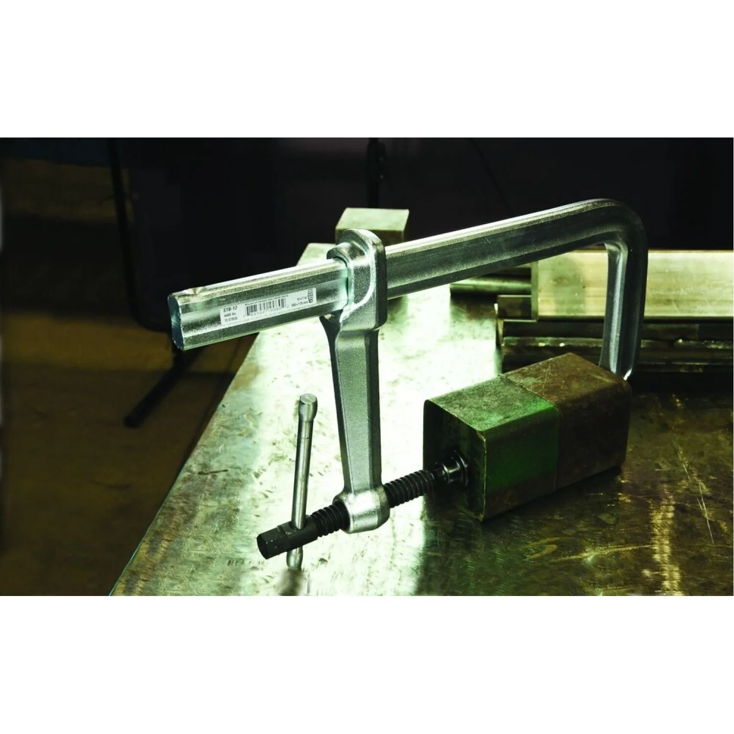 Bessey STB-18 Clamp, welding, F-style, crimped on swivel pad, 18 In. x 7 In., 4880 lb - Image 5