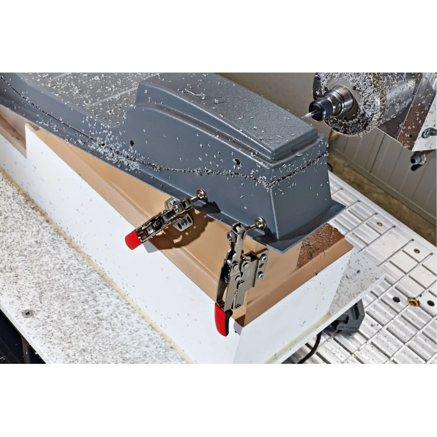 Bessey STC-HV20 Auto adjust toggle clamp, horizontal low profile, straight base - Image 4
