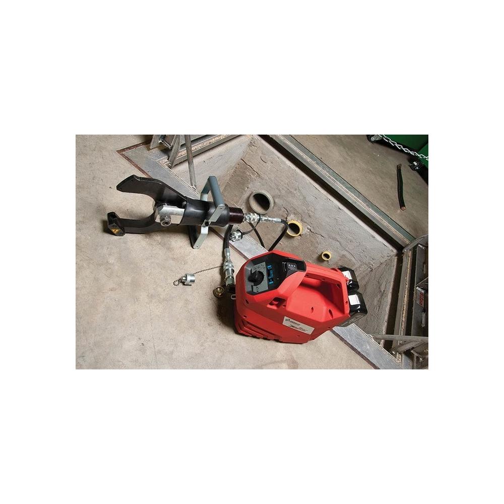 Greenlee EHP700LU22 Battery Powered Pump, 230V Charger - Image 2