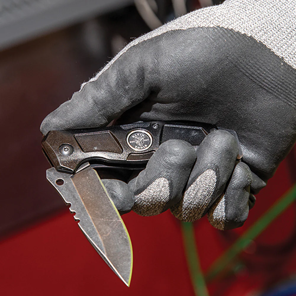 Klein Tools 44228R Electrician's Bearing-Assisted Open Pocket Knife - Image 9