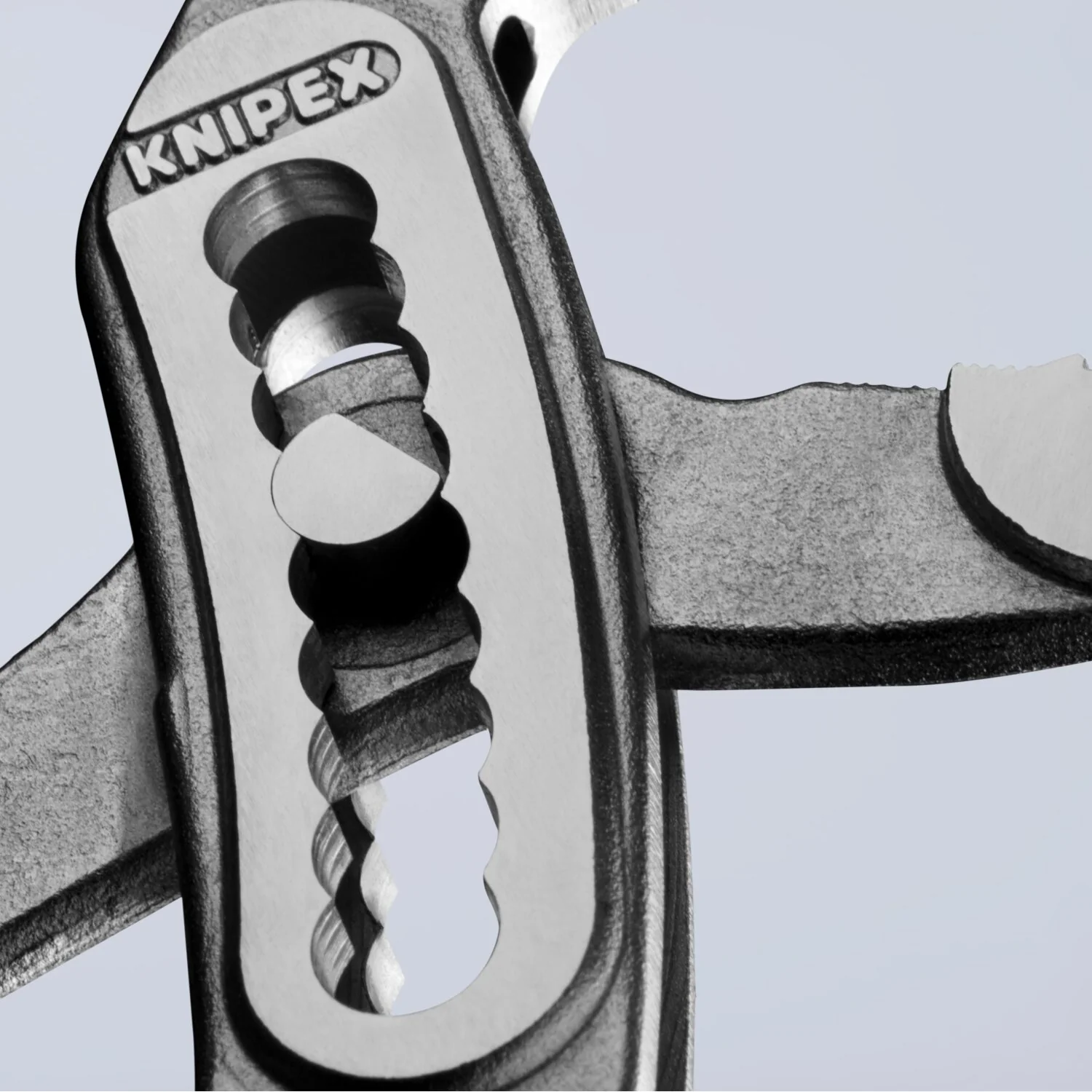 Knipex 88 01 250 SBA 10" Alligator® Water Pump Pliers - Image 7