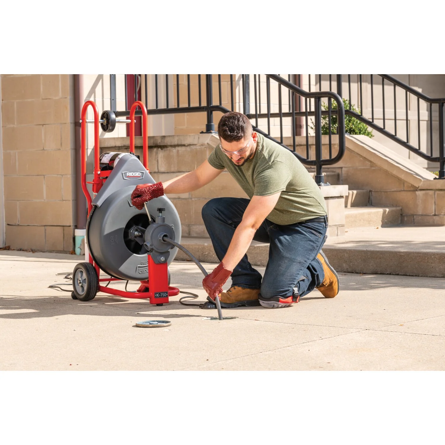 Ridgid 44212 Machine with One Pair of Gloves, w/C-100 AUTOFEED, Standard 3/4" (20 mm) Tool Set, and: C-100, 100' (30.5 mm) x 3/4" (20 mm) Cable - Image 3